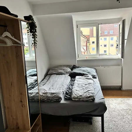 Burgblick Attic Kwatera prywatna